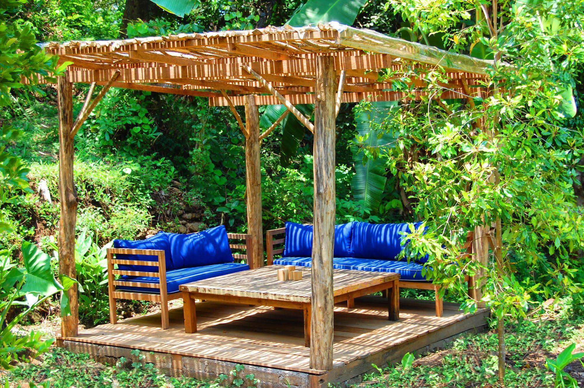 Indo Rumah Zengarden Buleleng  Bagian luar foto