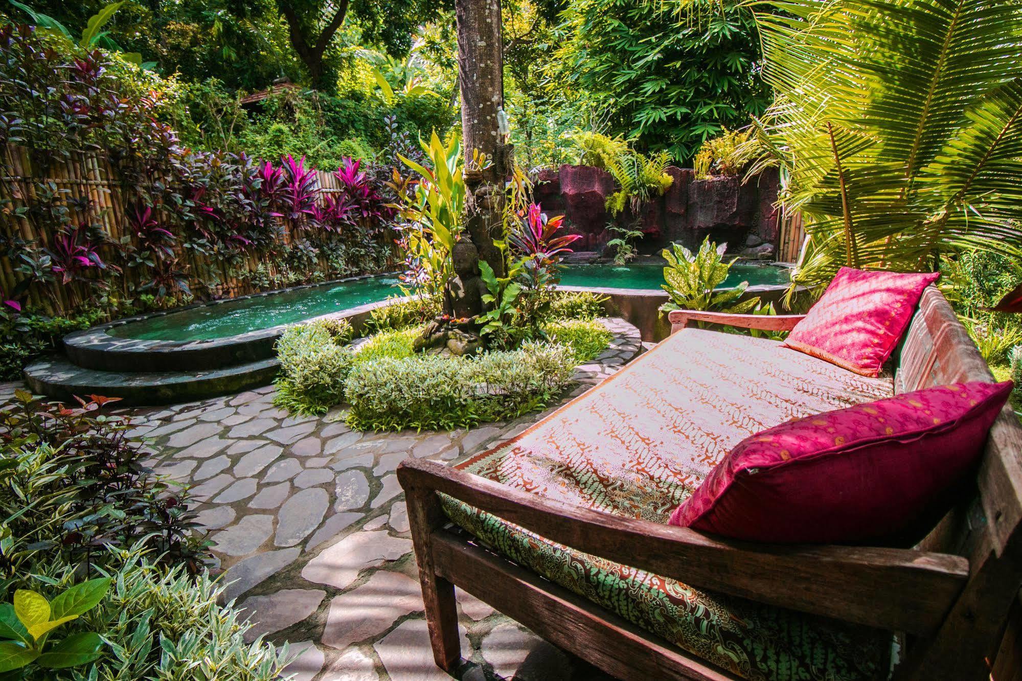 Indo Rumah Zengarden Buleleng  Bagian luar foto
